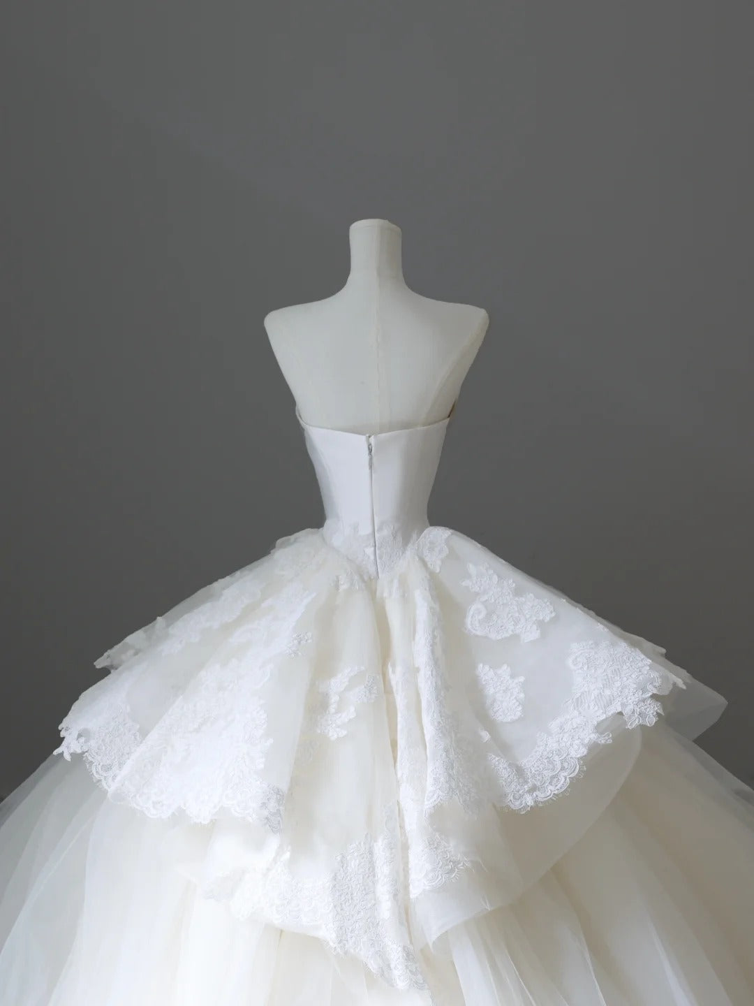 A Line Ball Gown White Tulle Long Wedding Dress Princess Bridal Gown fg7396
