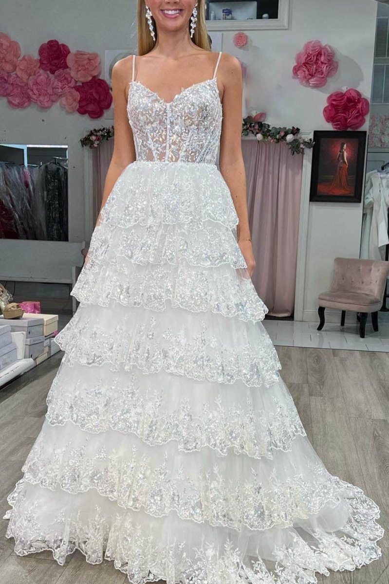 Maryam | Vestido de fiesta de encaje con capas y tirantes finos en forma de A