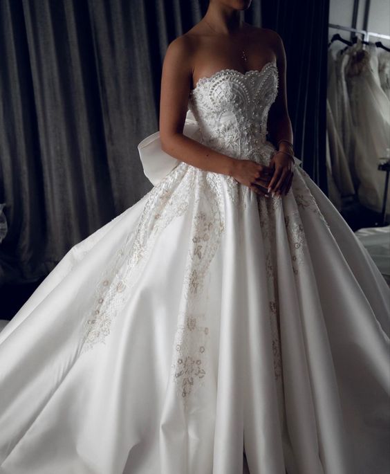 Vestidos de novia vintage largos de satén sin tirantes, corte A, únicos, fg5986