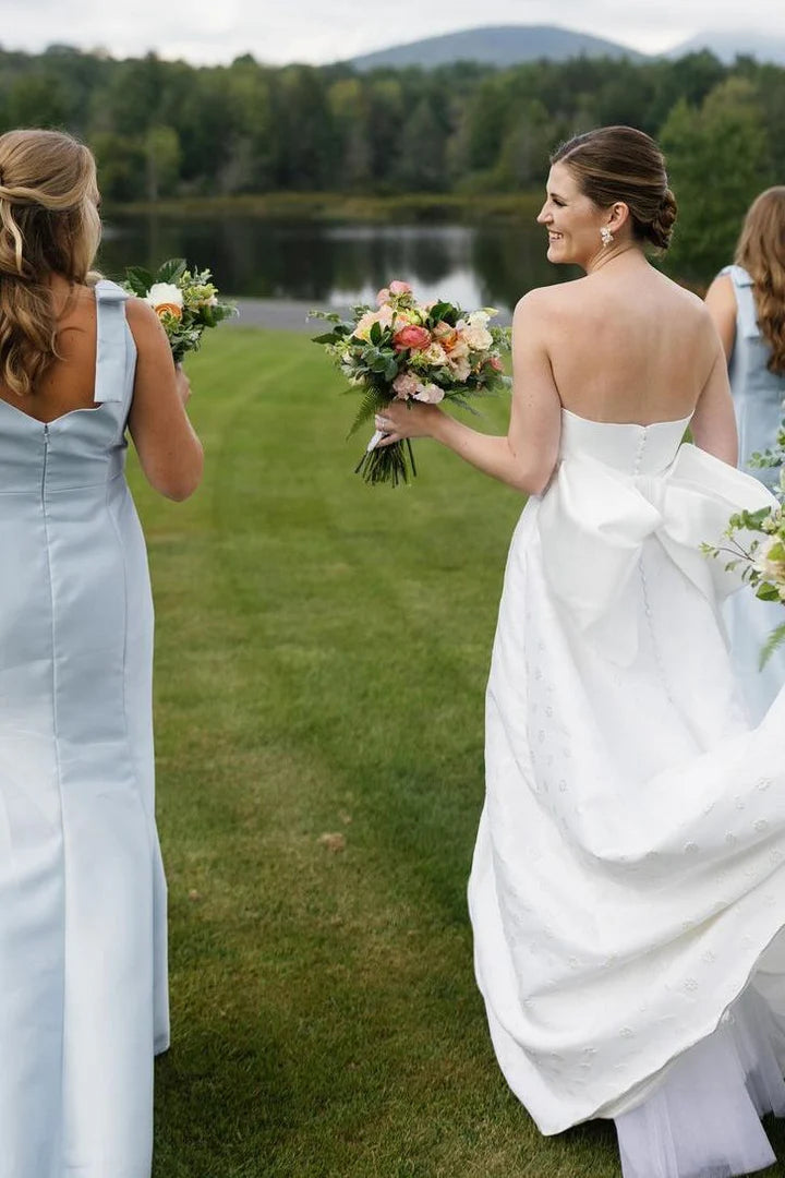 Fairy Sheath Square Neck Light Blue Satin Bridesmaid Dresses with Bow Straps VK24112505
