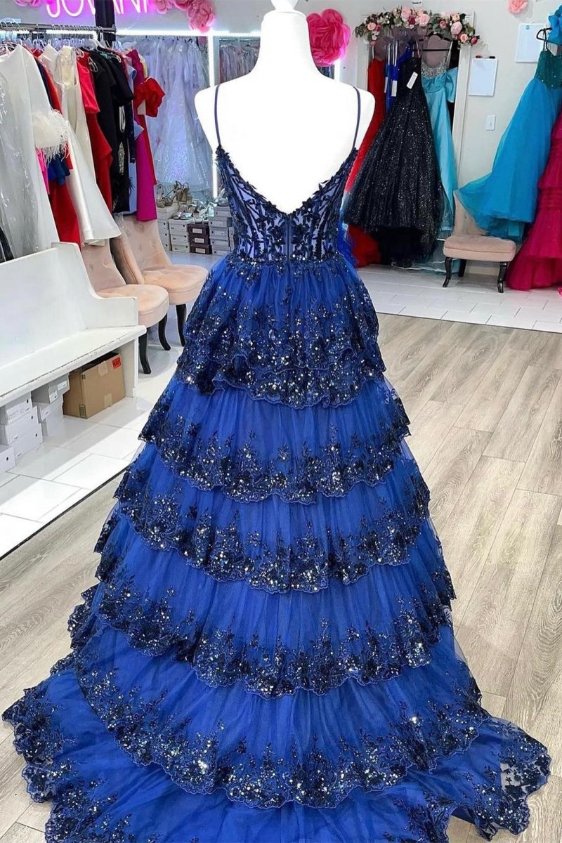 Maryam | Vestido de fiesta de encaje con capas y tirantes finos en forma de A