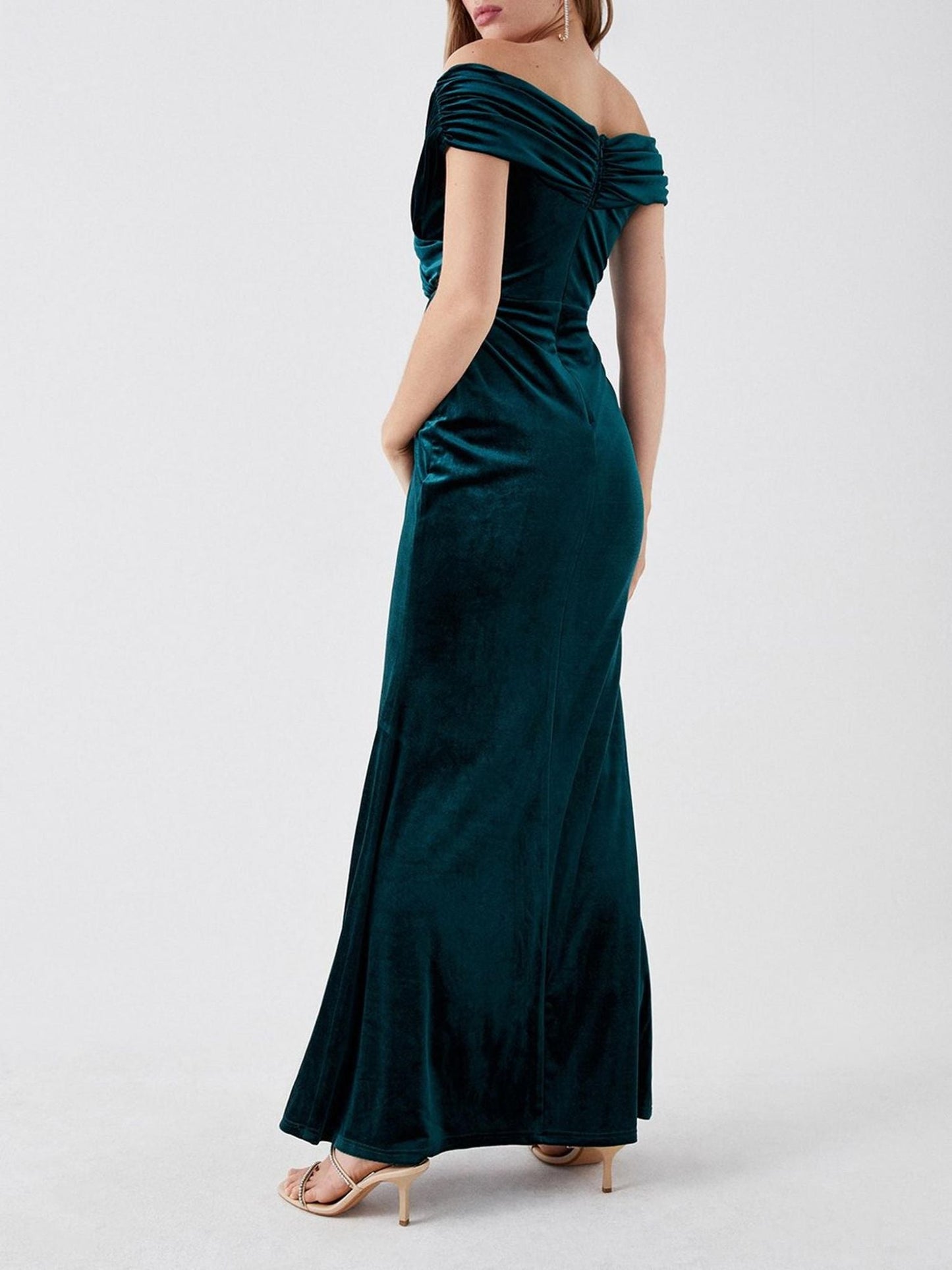 Sheath/Column Off-the-Shoulder Floor-Length Elegant Velvet Mother of the Bride & Groom Dresses