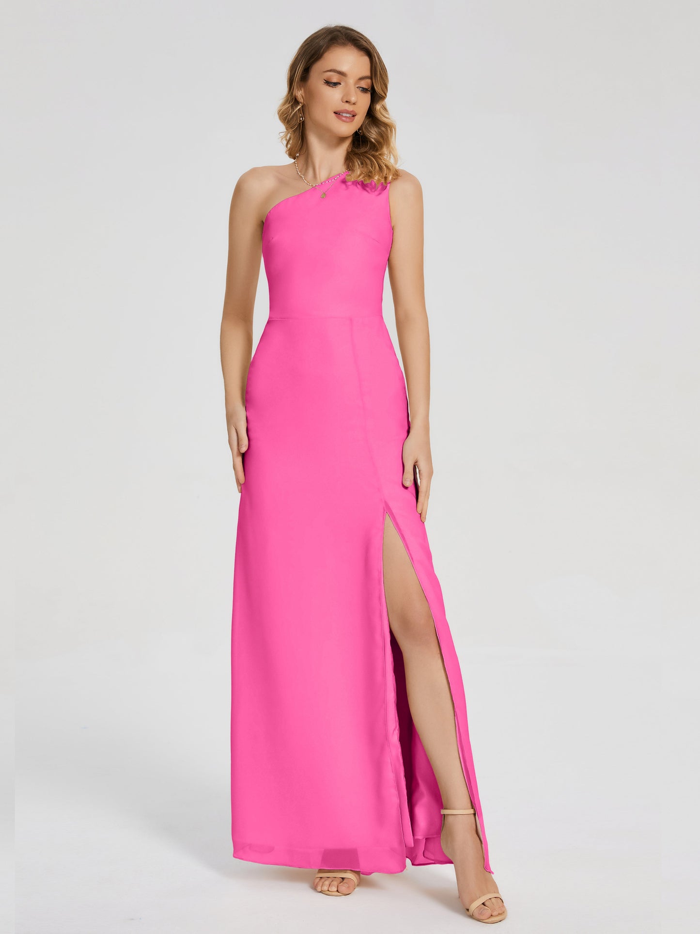 Vestido de fiesta con escote en forma de columna y un hombro con abertura