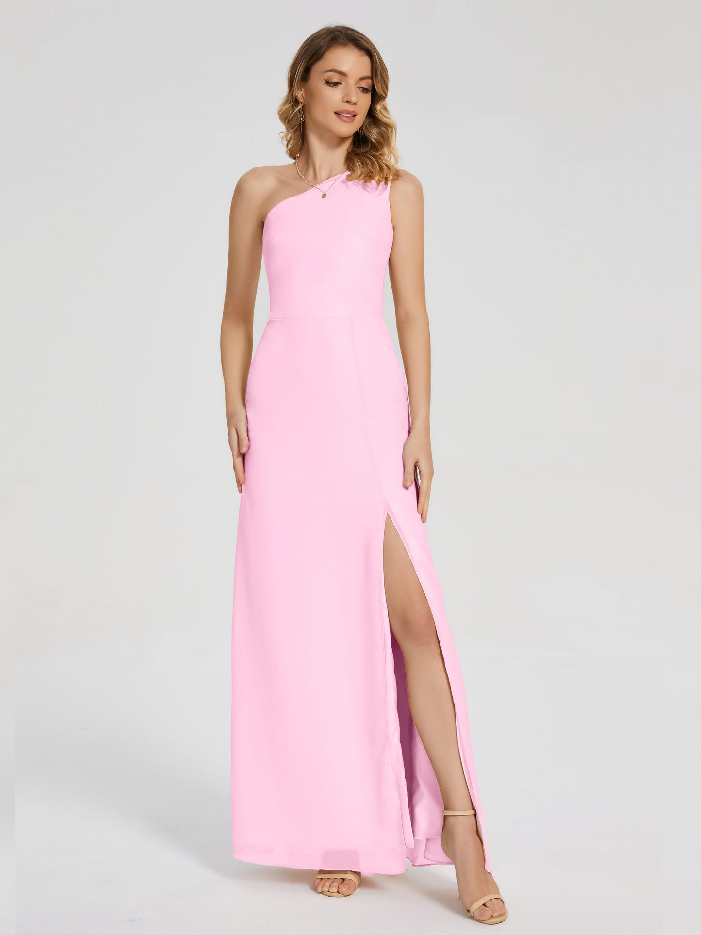 Vestido de fiesta con escote en forma de columna y un hombro con abertura