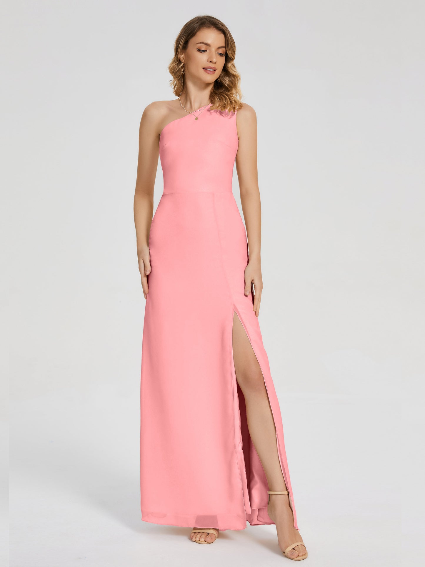 Vestido de fiesta con escote en forma de columna y un hombro con abertura