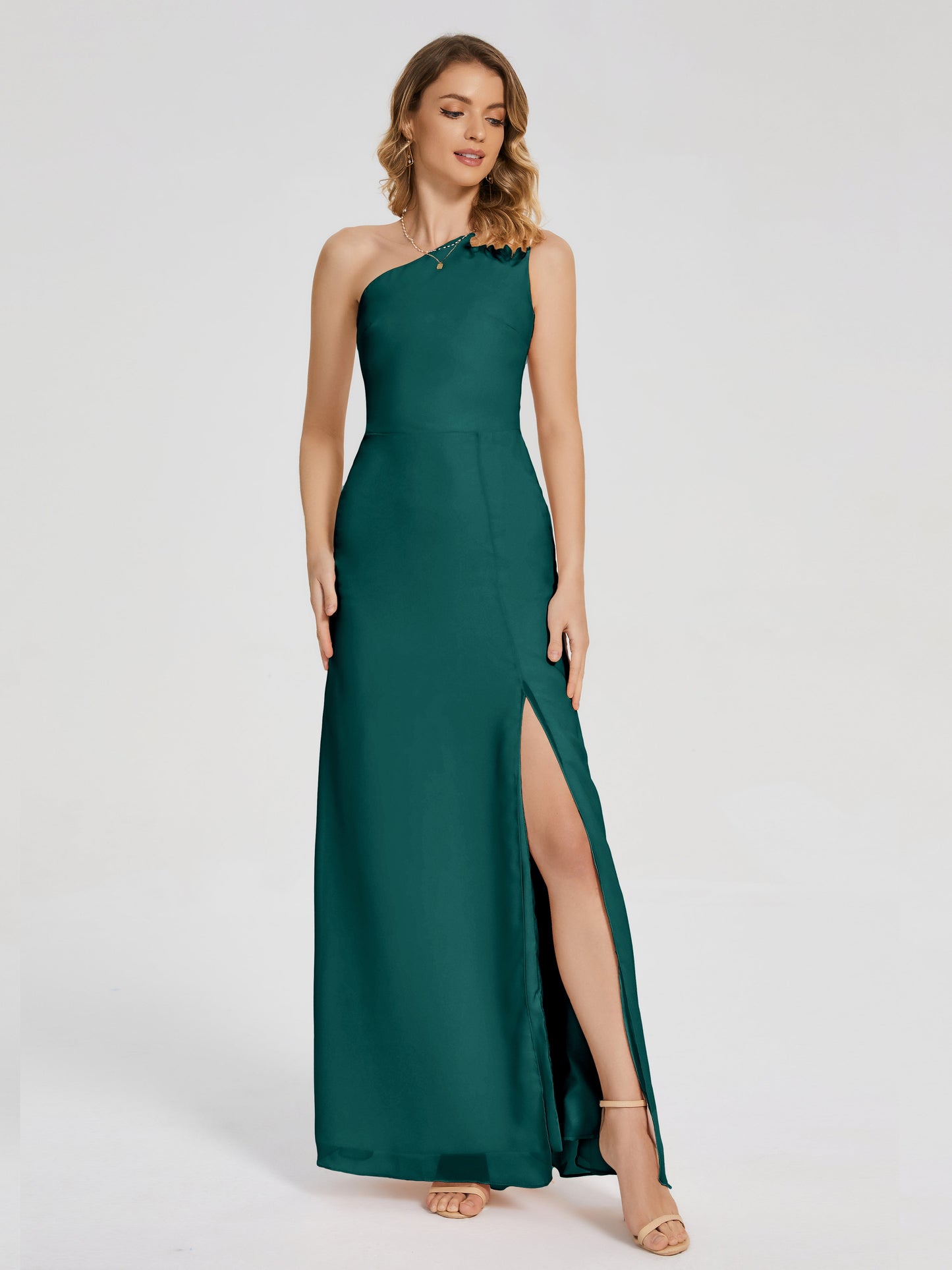 Vestido de fiesta con escote en forma de columna y un hombro con abertura