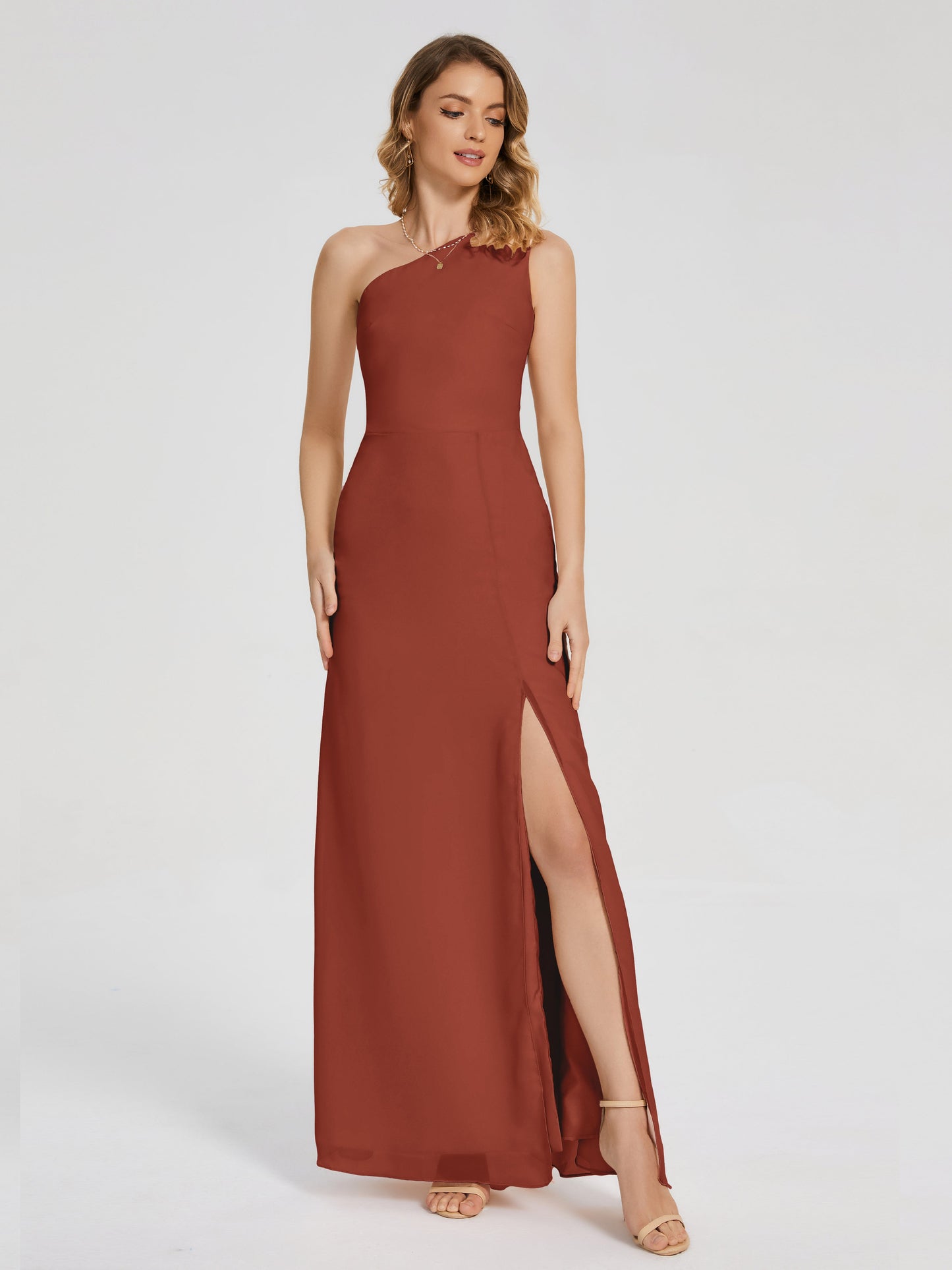 Vestido de fiesta con escote en forma de columna y un hombro con abertura