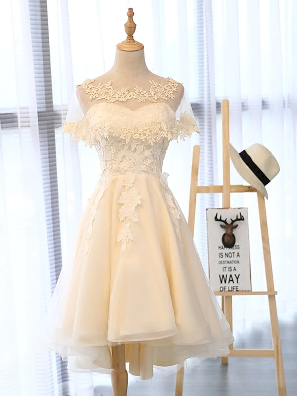 Vestidos de fiesta de encaje champán alto bajo y corto, vestidos de fiesta de encaje champán alto bajo y claro, vestidos de noche formales de encaje champán fg2199