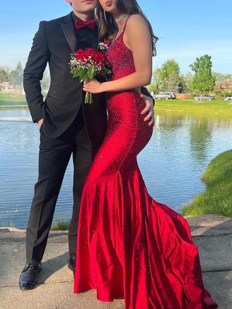 Charming Mermaid V Neck Red Satin Long Prom Dresses with Beading fg4548