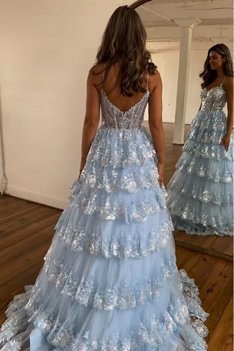Maryam | Vestido de fiesta de encaje con capas y tirantes finos en forma de A