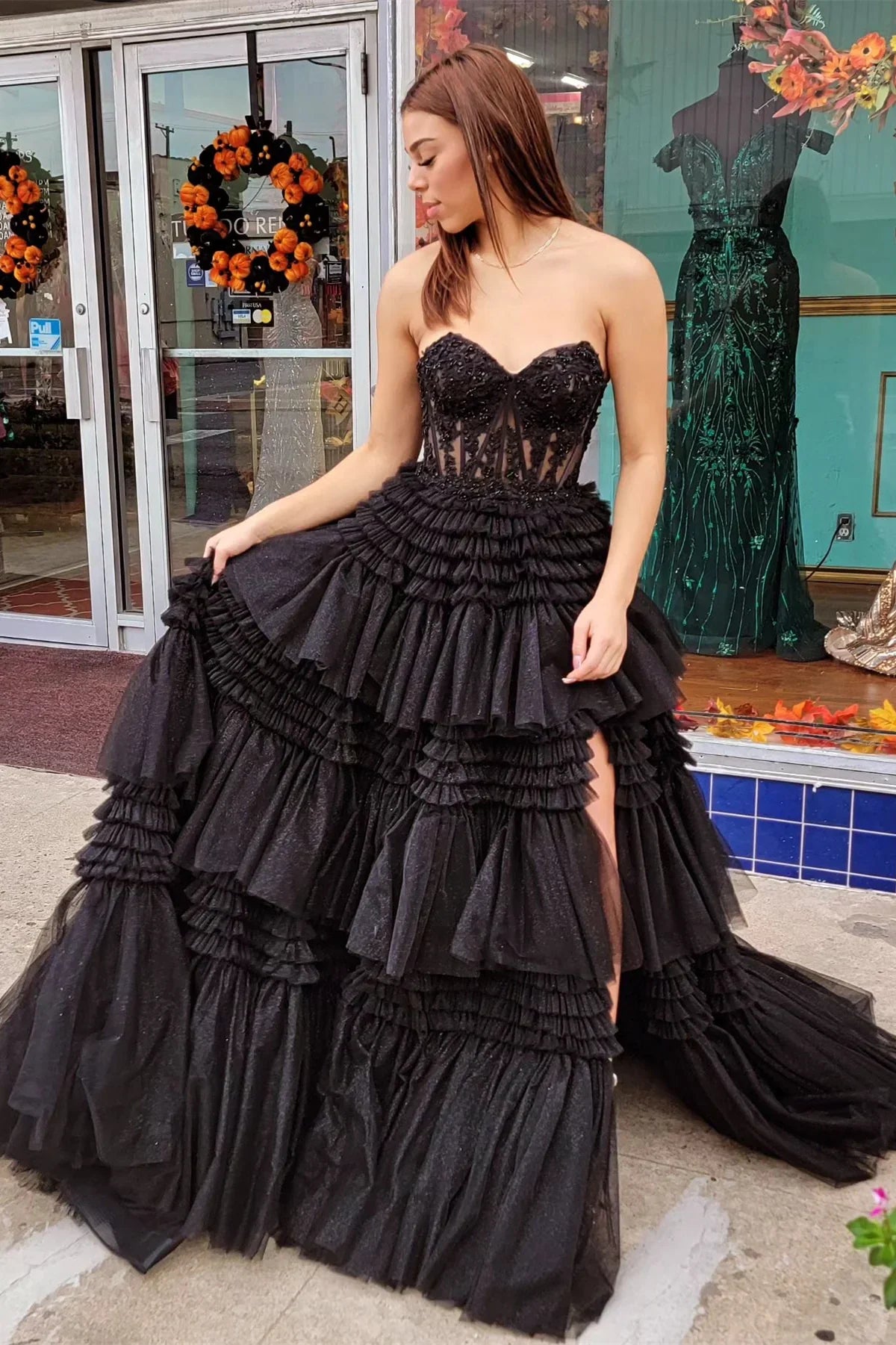 Vestido de fiesta con escote en forma de corazón en rosa intenso, vestido de noche con volantes escalonados en color fucsia