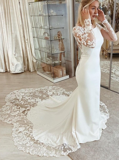 Vestido de novia de crepé elástico con cola de pétalos y espalda baja, largo hasta la capilla y mangas largas fg6562