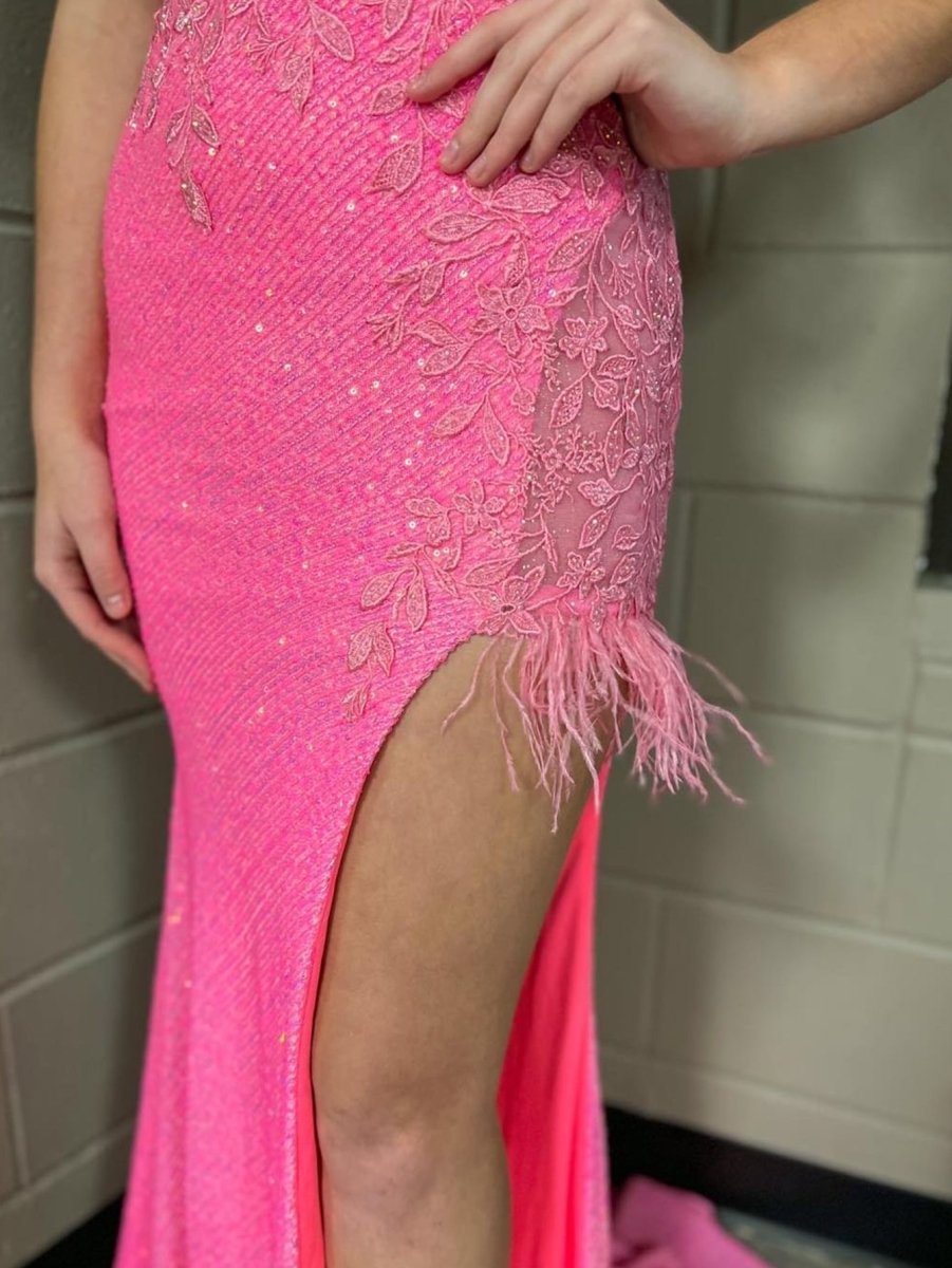 Arlette | Vestido de fiesta largo ajustado con escote en V y espalda descubierta y abertura en color rosa
