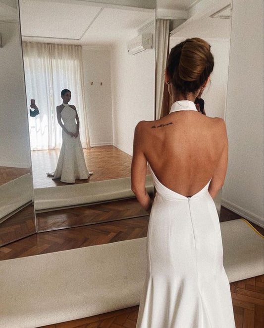 Vestido de novia largo sencillo con escote halter y espalda descubierta fg6348