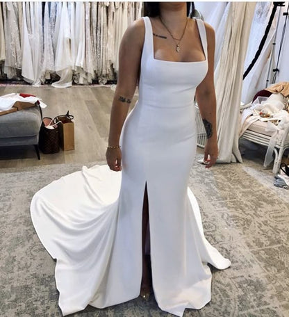 Elegante vestido de novia de satén con escote cuadrado y corte sirena fg6617