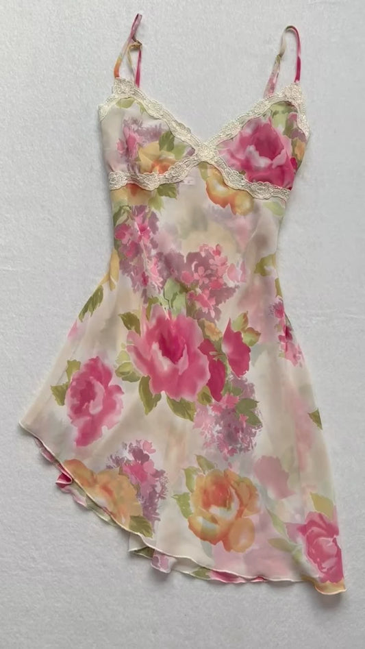 Vestido de cóctel corto con estampado floral fg7539