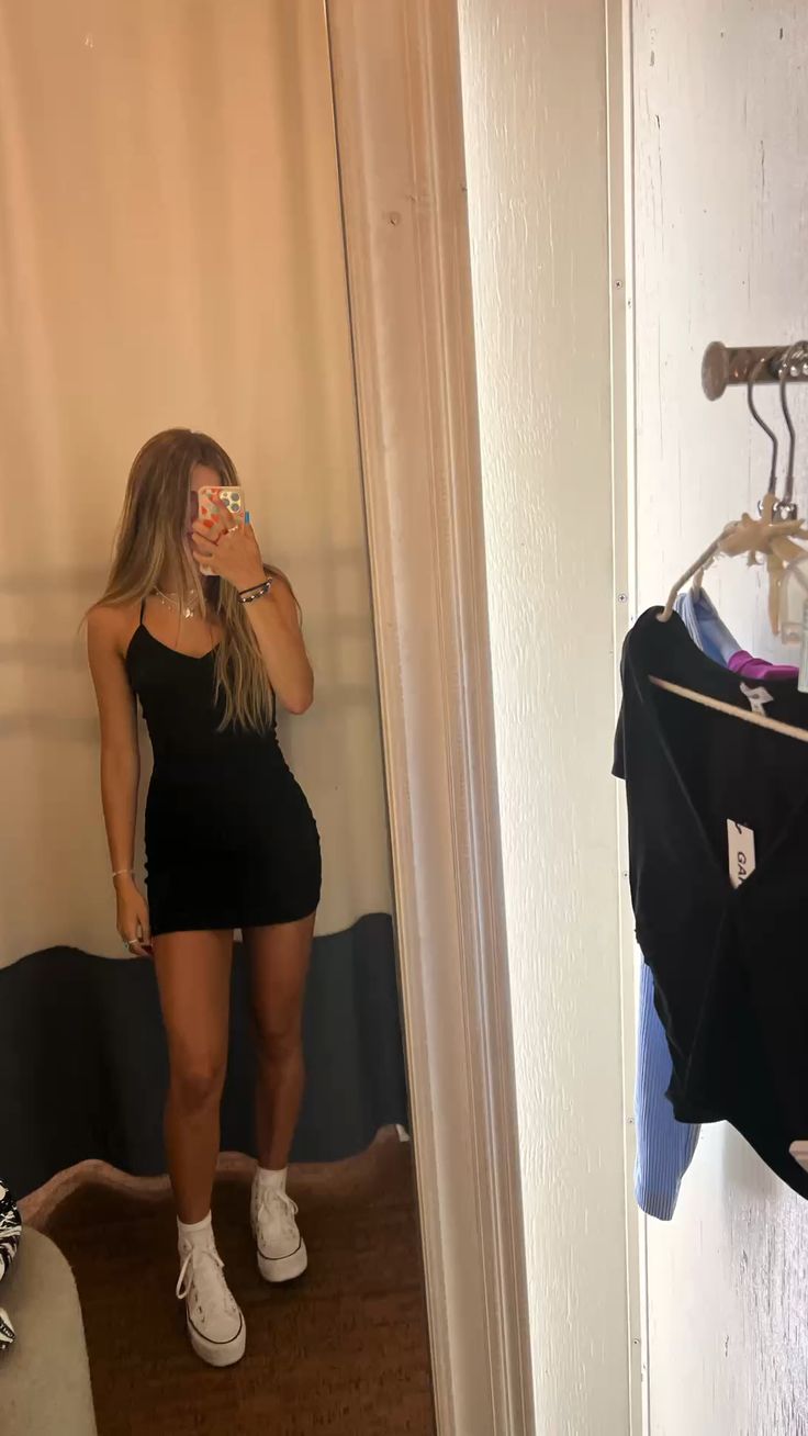 Vestido de cóctel mini ajustado con tirantes y vestidos de fiesta negros fg6651