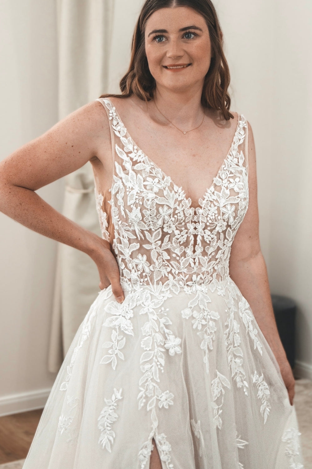 Elegant A Line V Neck Tulle Wedding Dresses with Appliques VK24112210