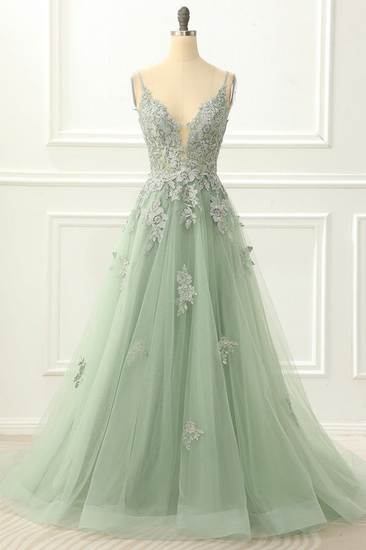 Vestido de fiesta verde de tul con tirantes finos y apliques fg4657