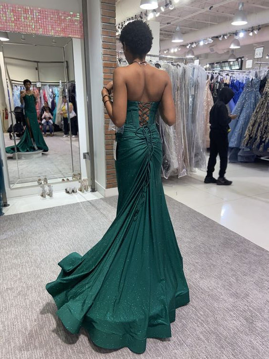 Vestido de noche verde sirena sin mangas con abertura fg5151