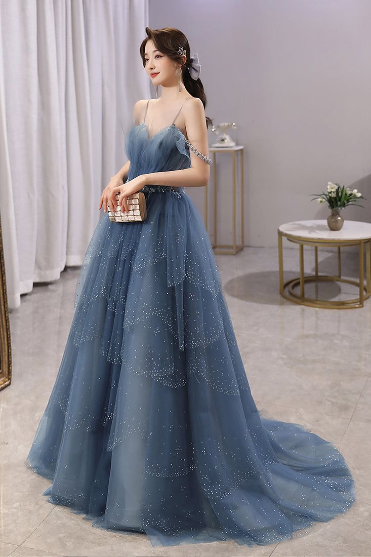 Hermoso vestido de fiesta de tul con capas y tirantes finos en color azul, vestido brillante con cuentas fg4000