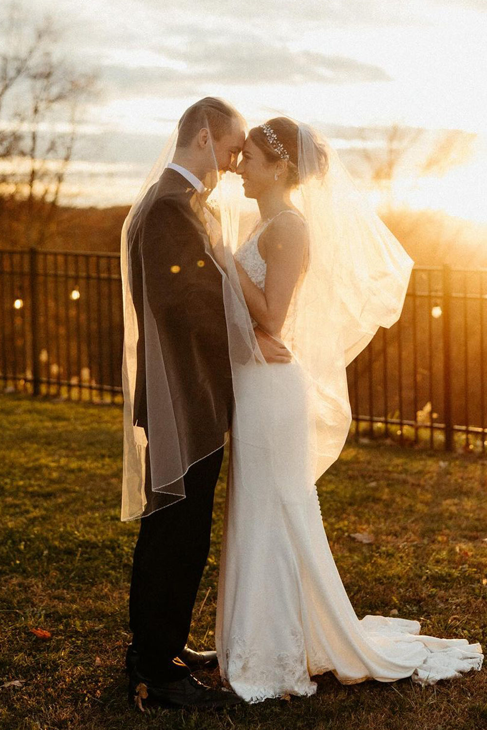 Charming Mermaid V Neck White Elastic Satin Wedding Dresses with Appliques VK241122