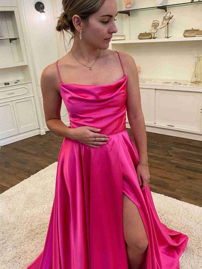 Araya | Vestido de fiesta de satén con escote vuelto y abertura en forma de A