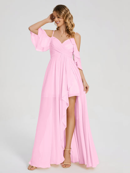 Vestido de fiesta de gasa con volantes y hombros descubiertos