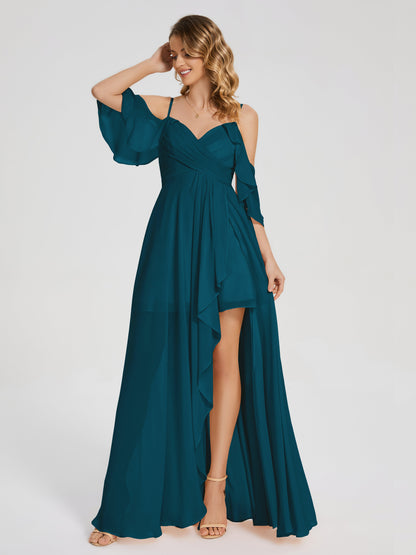 Vestido de fiesta de gasa con volantes y hombros descubiertos