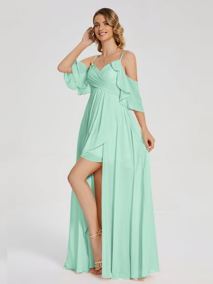 Vestido de fiesta de gasa con volantes y hombros descubiertos