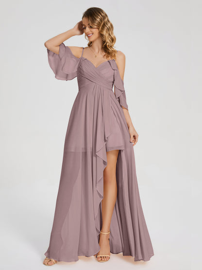 Vestido de fiesta de gasa con volantes y hombros descubiertos