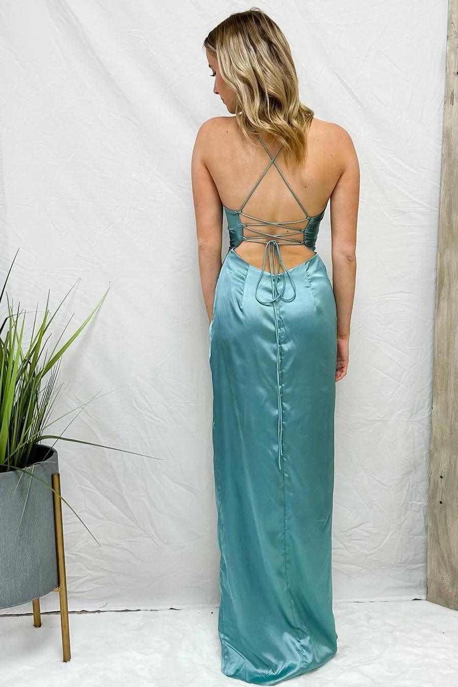 Danielle | Vestido de fiesta largo plisado con nudo torcido y escote vuelto en azul claro con abertura