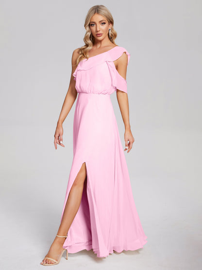 Vestido de fiesta de gasa con un hombro descubierto y volantes