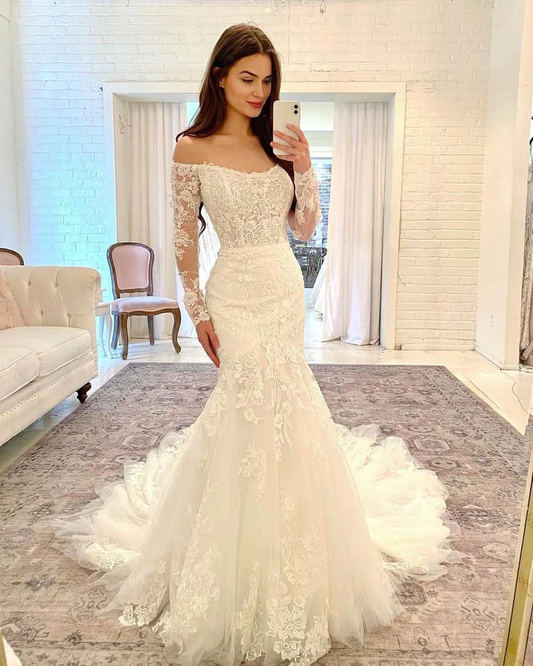 Elegante vestido de novia de encaje con hombros descubiertos y apliques fg2352