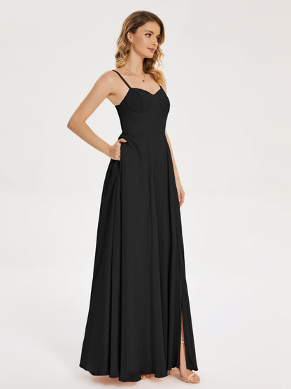 Vestido de fiesta con tirantes finos y corte en A y abertura