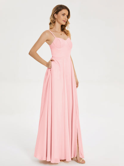 Vestido de fiesta con tirantes finos y corte en A y abertura