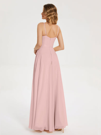 Vestido de fiesta con tirantes finos y corte en A y abertura