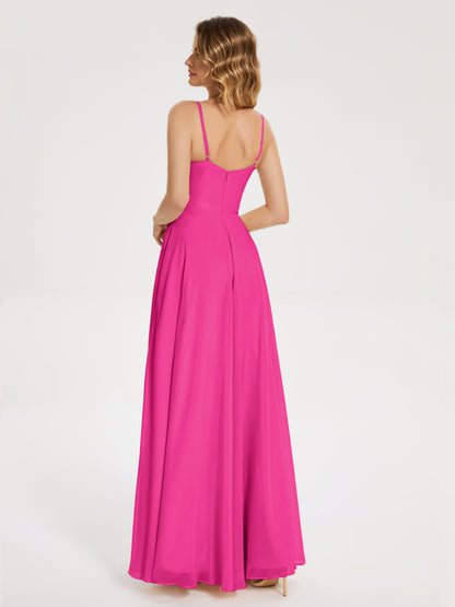 Vestido de fiesta con tirantes finos y corte en A y abertura