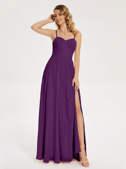 Vestido de fiesta con tirantes finos y corte en A y abertura