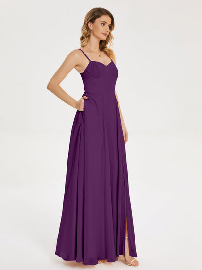 Vestido de fiesta con tirantes finos y corte en A y abertura