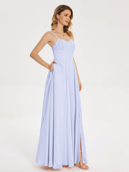 Vestido de fiesta con tirantes finos y corte en A y abertura