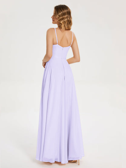 Vestido de fiesta con tirantes finos y corte en A y abertura