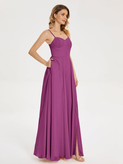 Vestido de fiesta con tirantes finos y corte en A y abertura