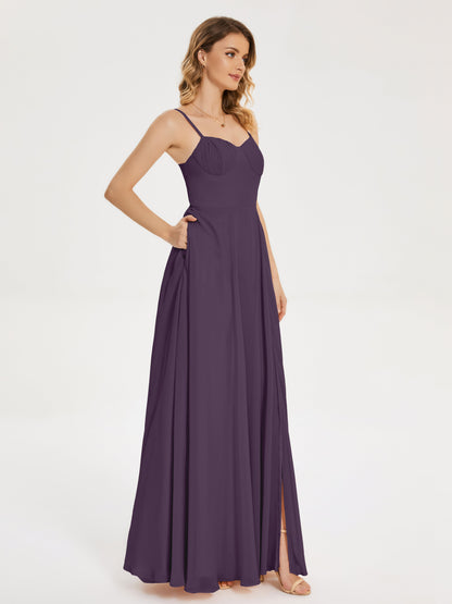 Vestido de fiesta con tirantes finos y corte en A y abertura