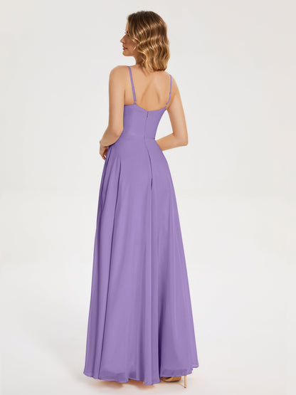 Vestido de fiesta con tirantes finos y corte en A y abertura