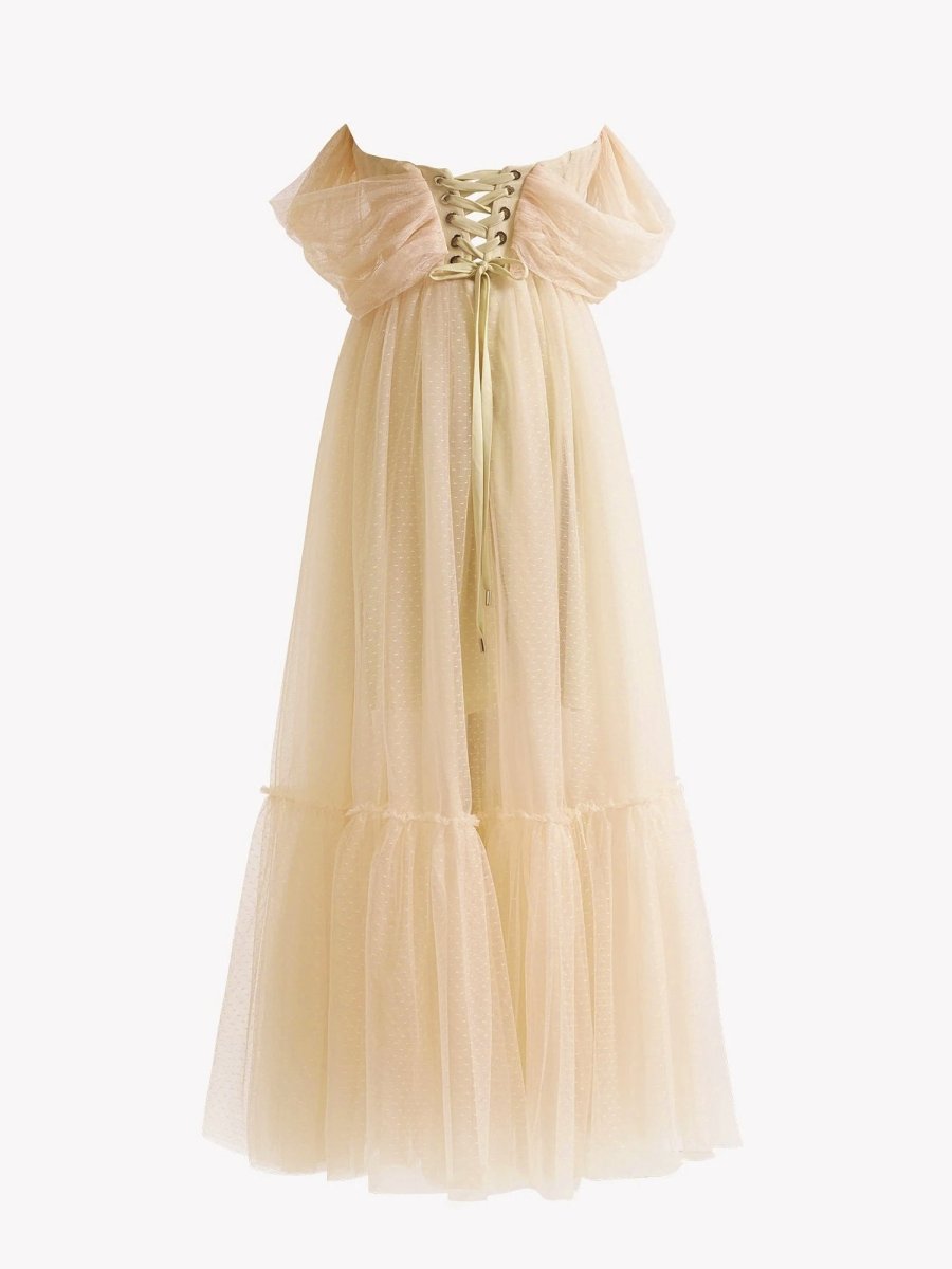 Vestido de fiesta de tul con escote en forma de A y largo hasta la rodilla de Nova