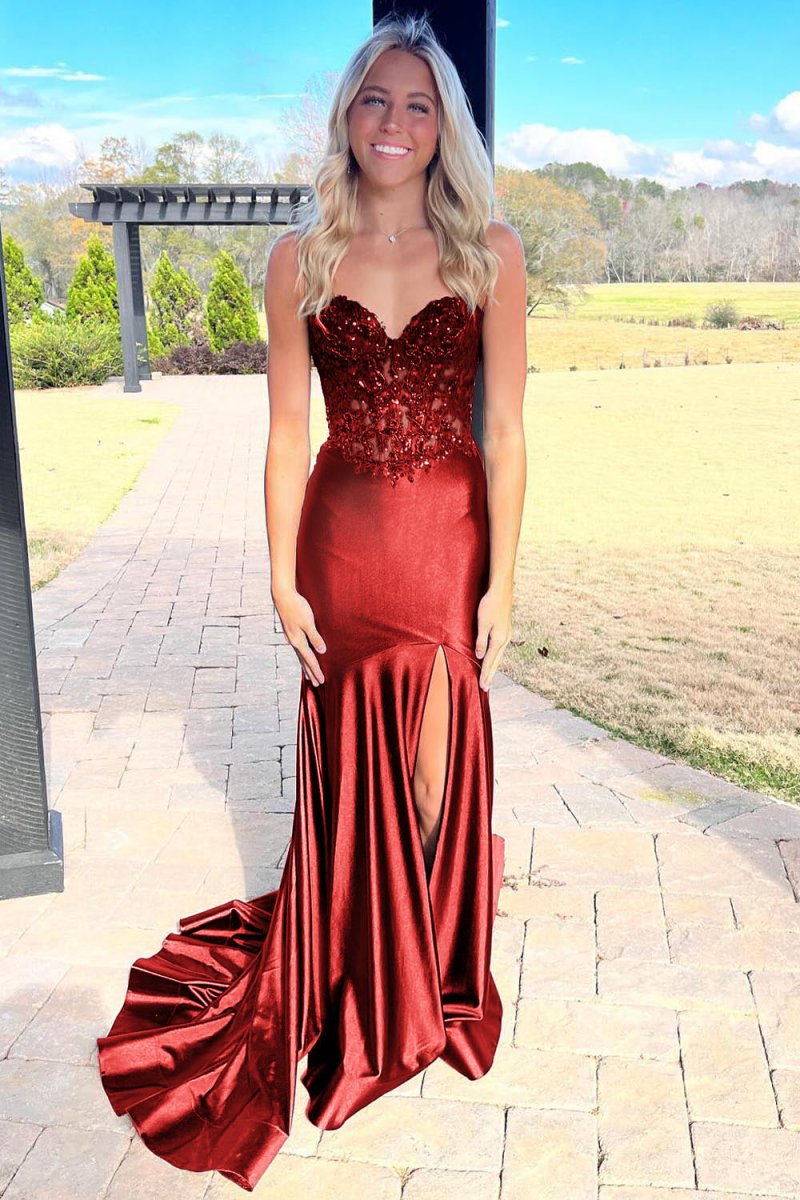 Donya | Vestido de fiesta de satén negro con escote en forma de corazón y encaje y abertura