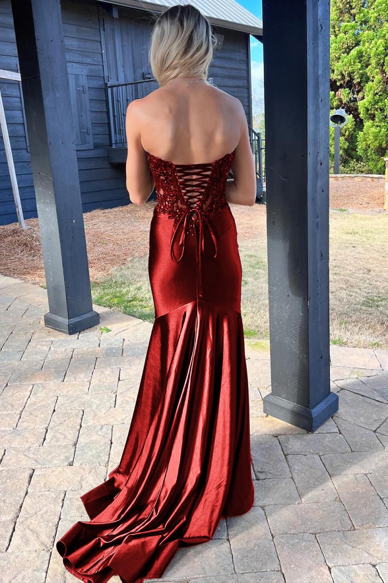 Donya | Vestido de fiesta de satén negro con escote en forma de corazón y encaje y abertura