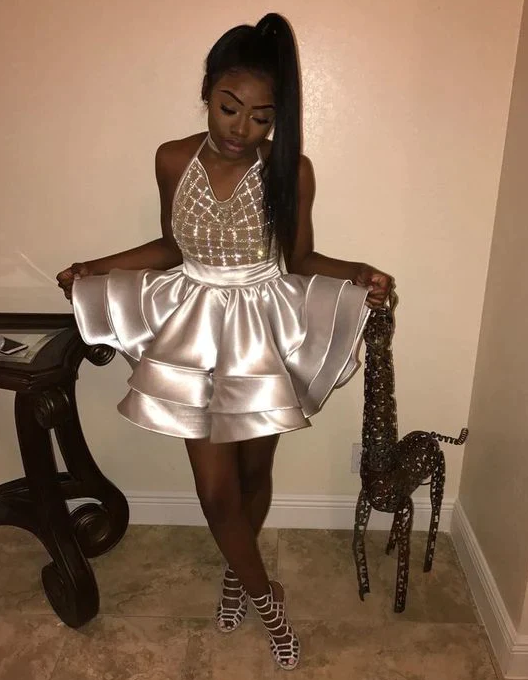 Vestidos de fiesta cortos de satén plateado con cuello halter y capas, sencillos, negros, para niñas africanas, fg994