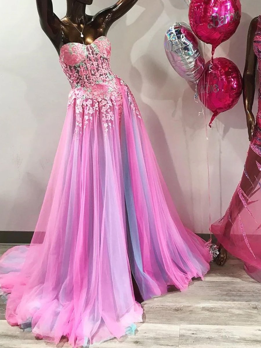 Georgia | Vestido de fiesta largo de encaje con escote en forma de corazón y abertura